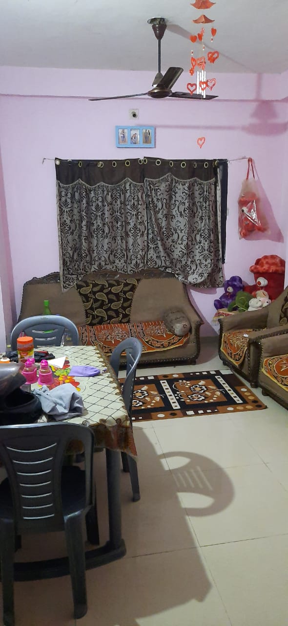 2 bhk unfurnished flat for near Sardar Park